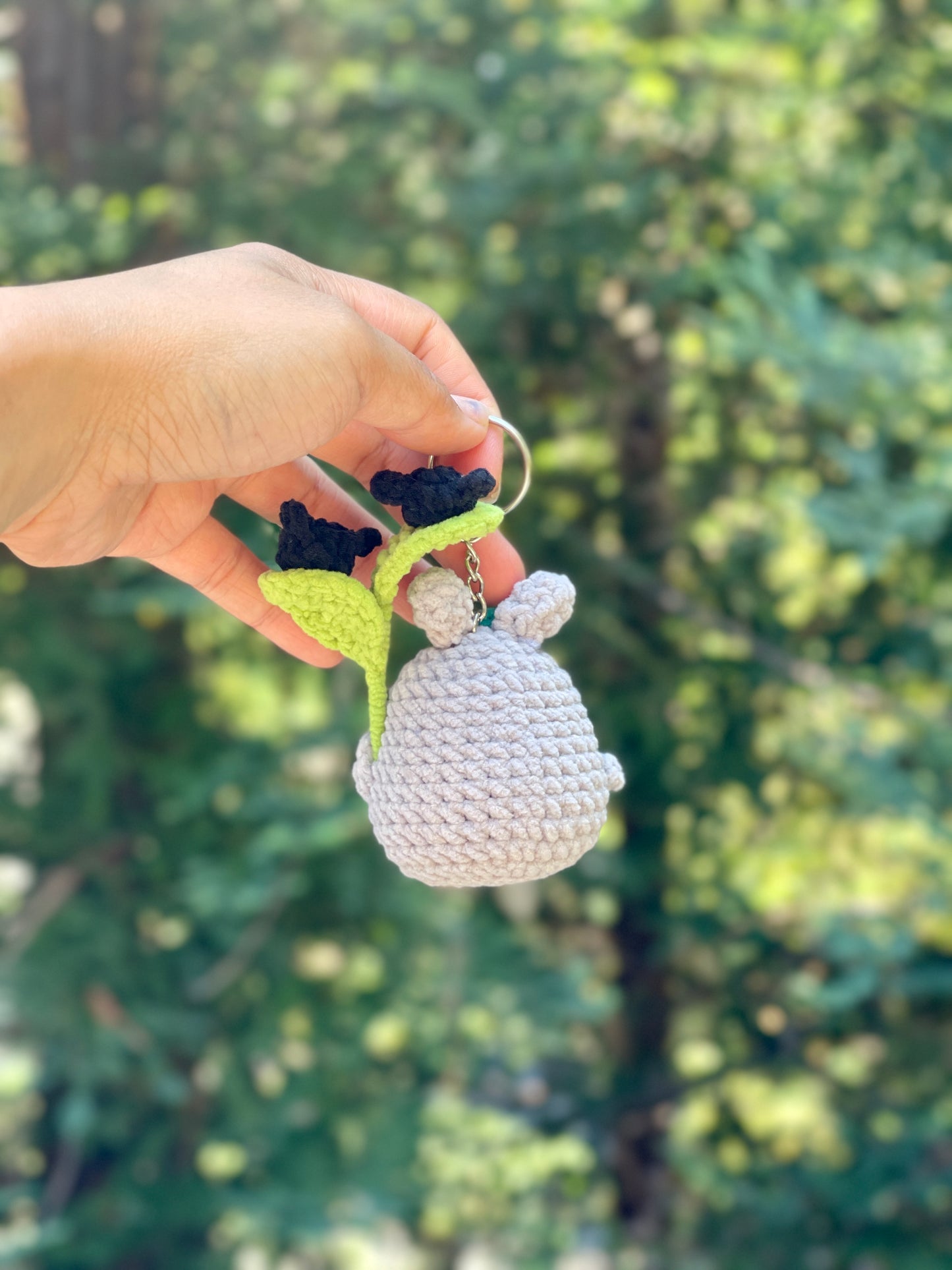 Totoro with Leaf Umbrella Crochet Keychain