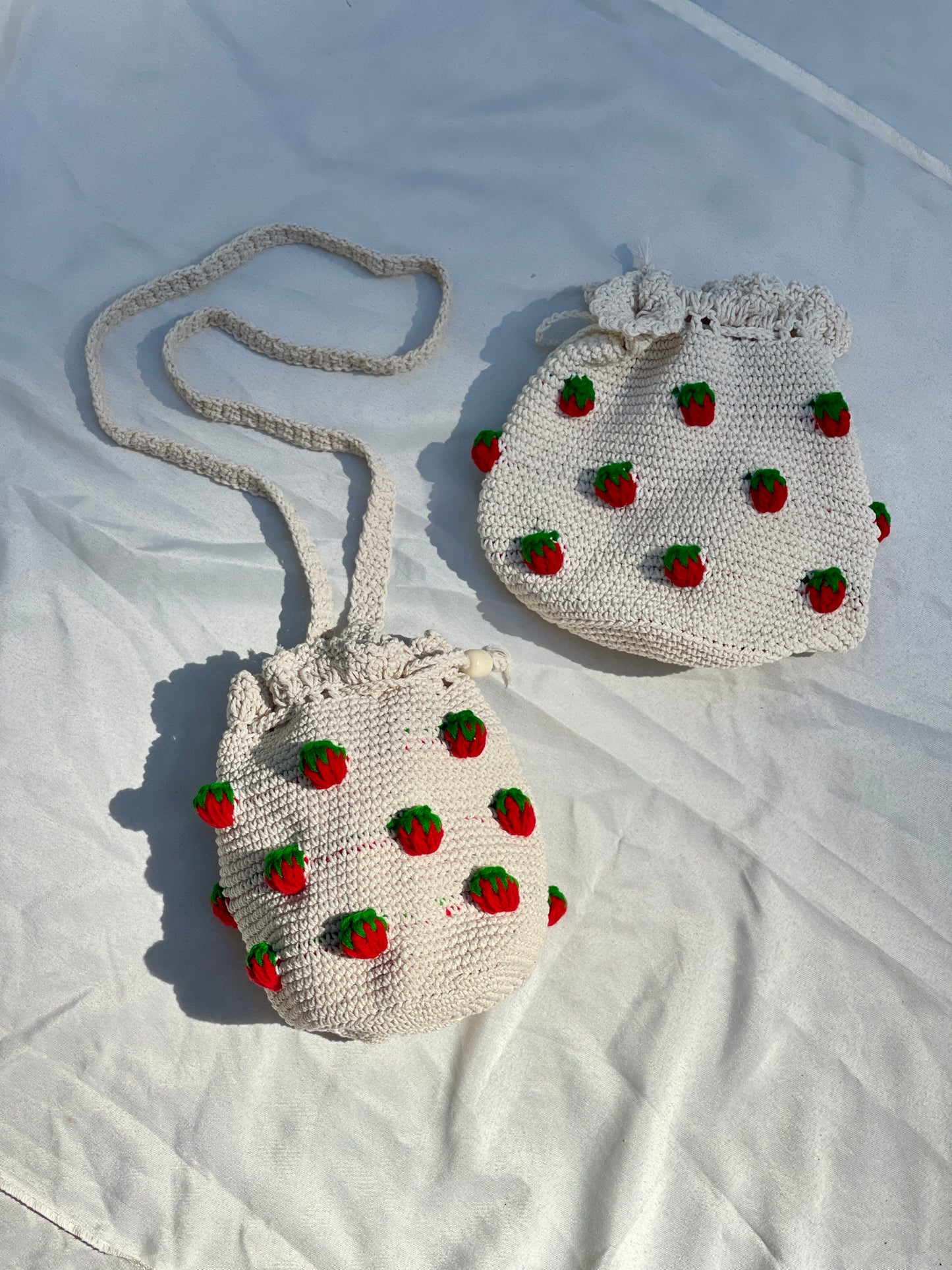Pop Out Strawberry Crochet Bucket Crossbody Bag