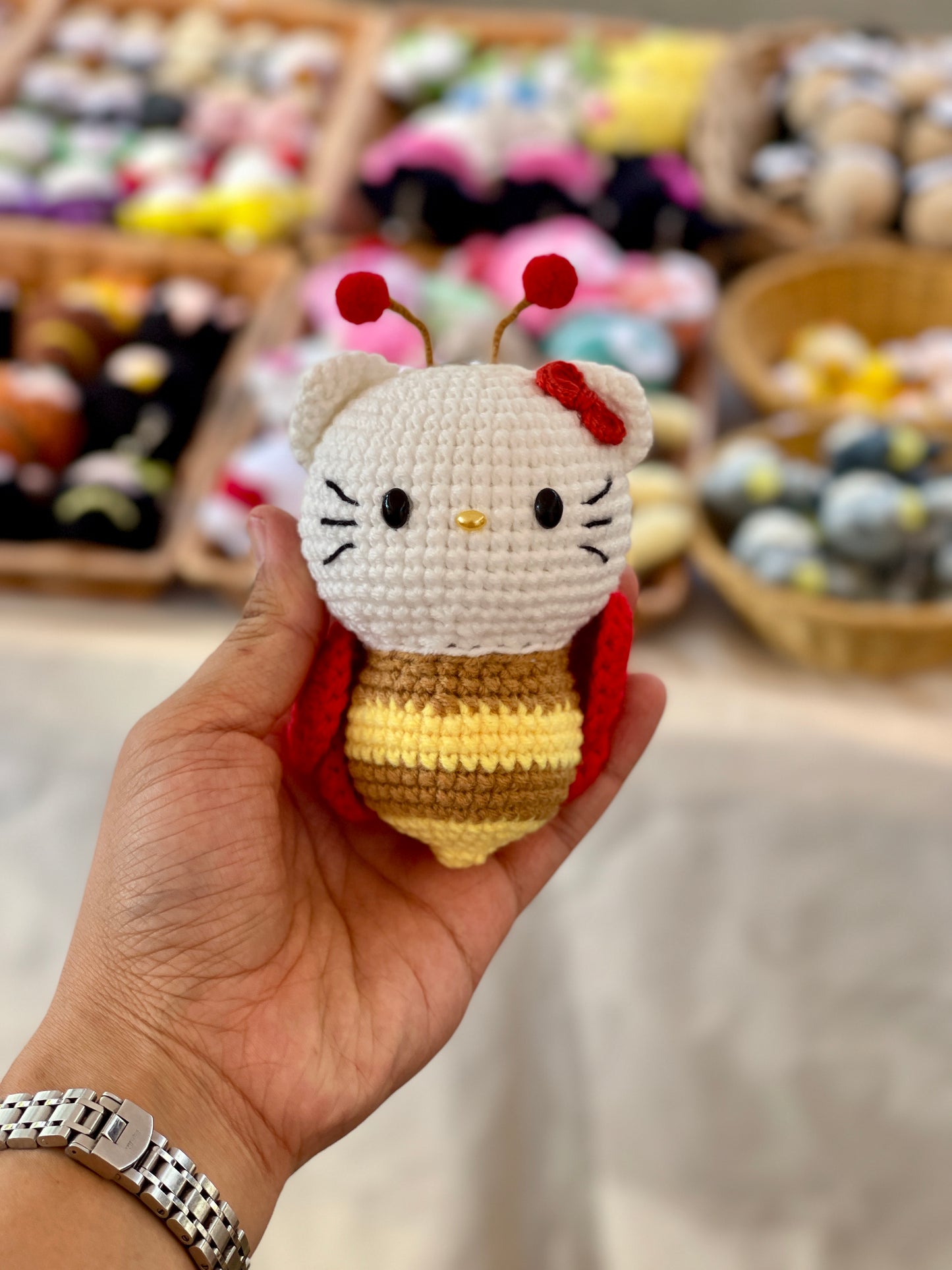 Bee Hello Kitty Crochet Keychain