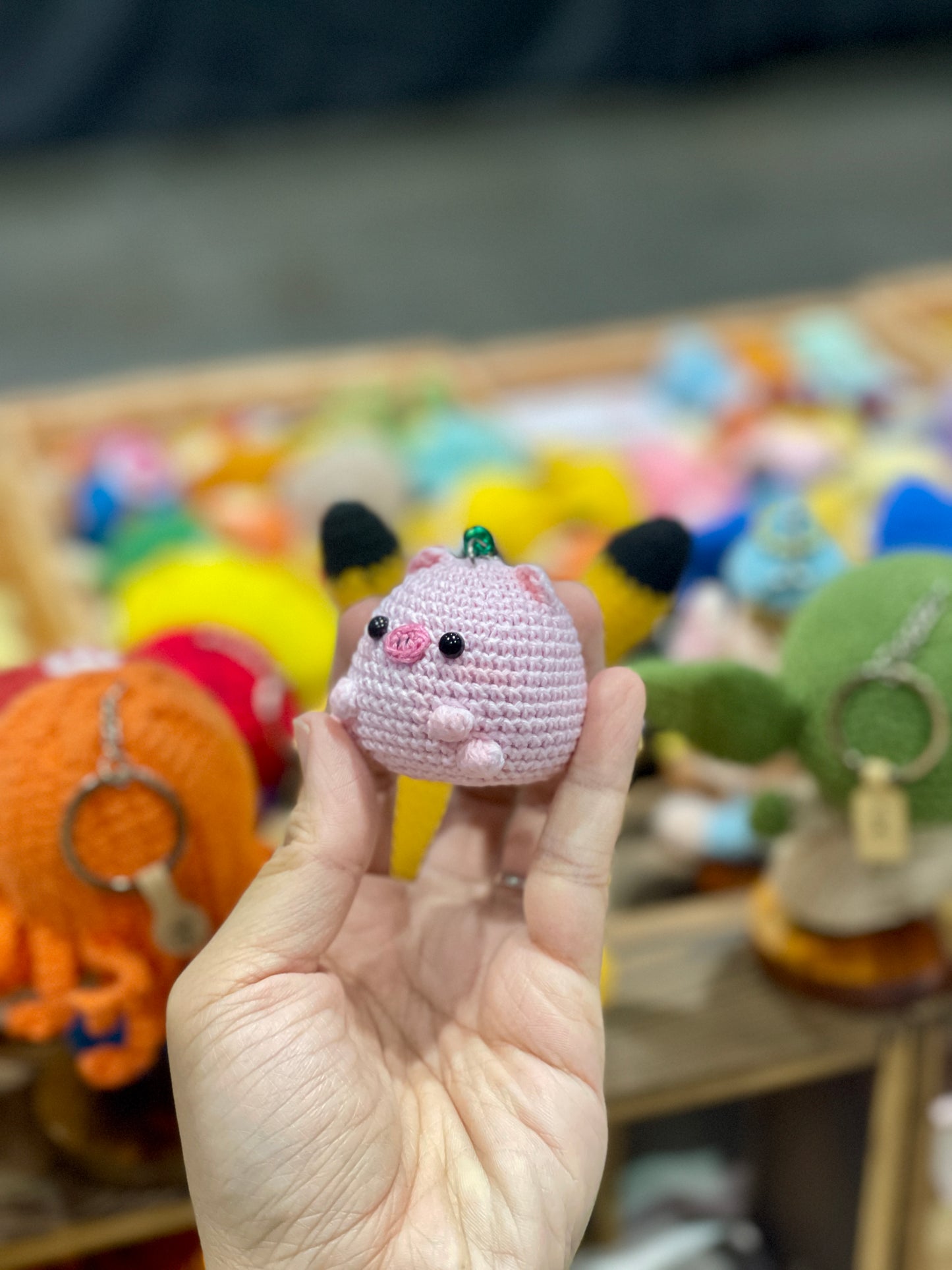 Cheek Up Piggy Crochet Keychain