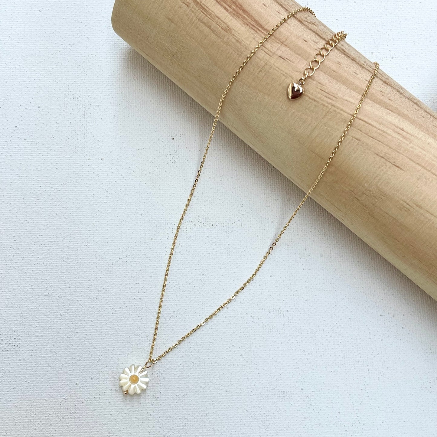 Daisy Pendant Necklace