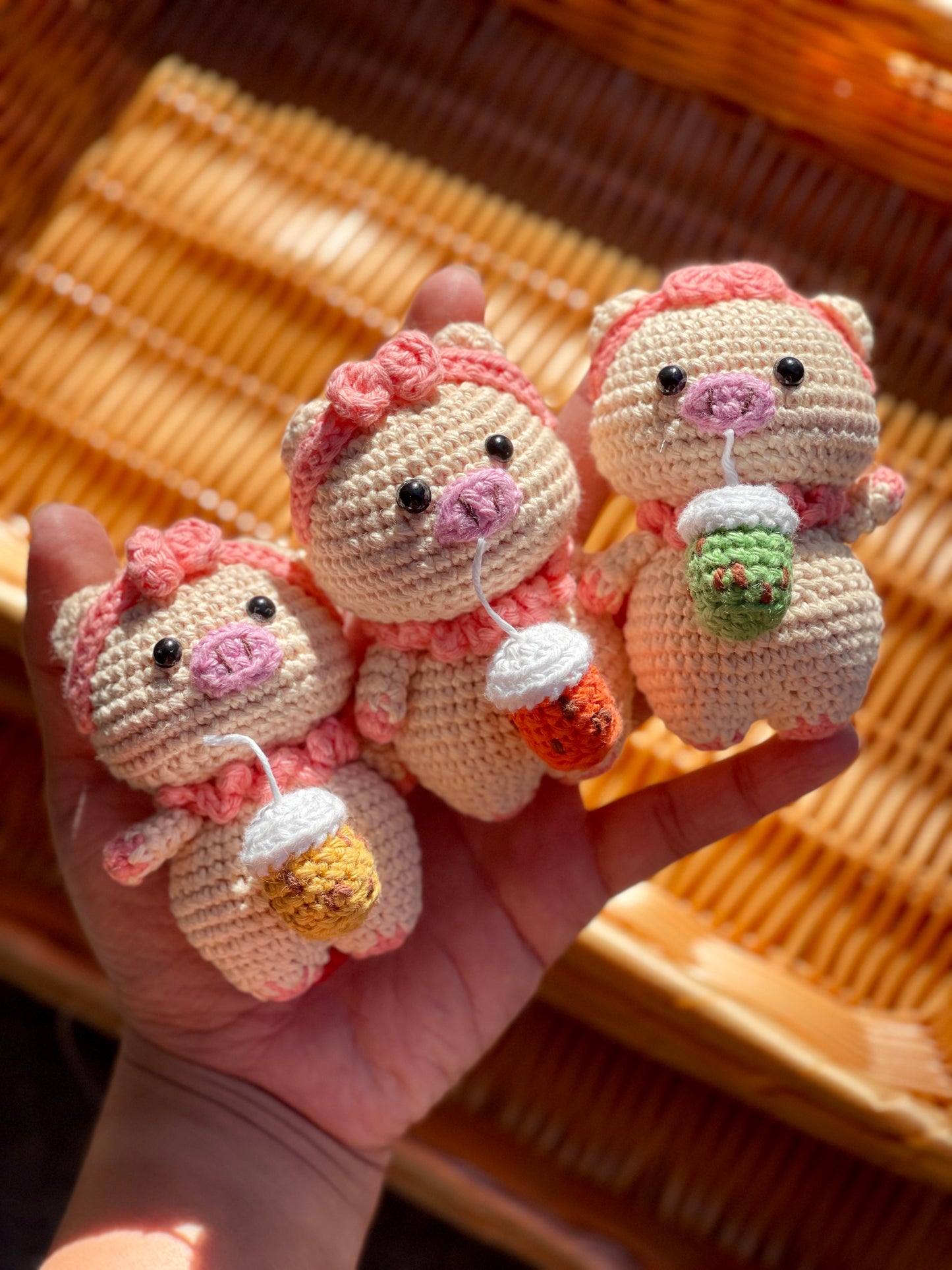 Pig with favorite Tea crochet Keychain