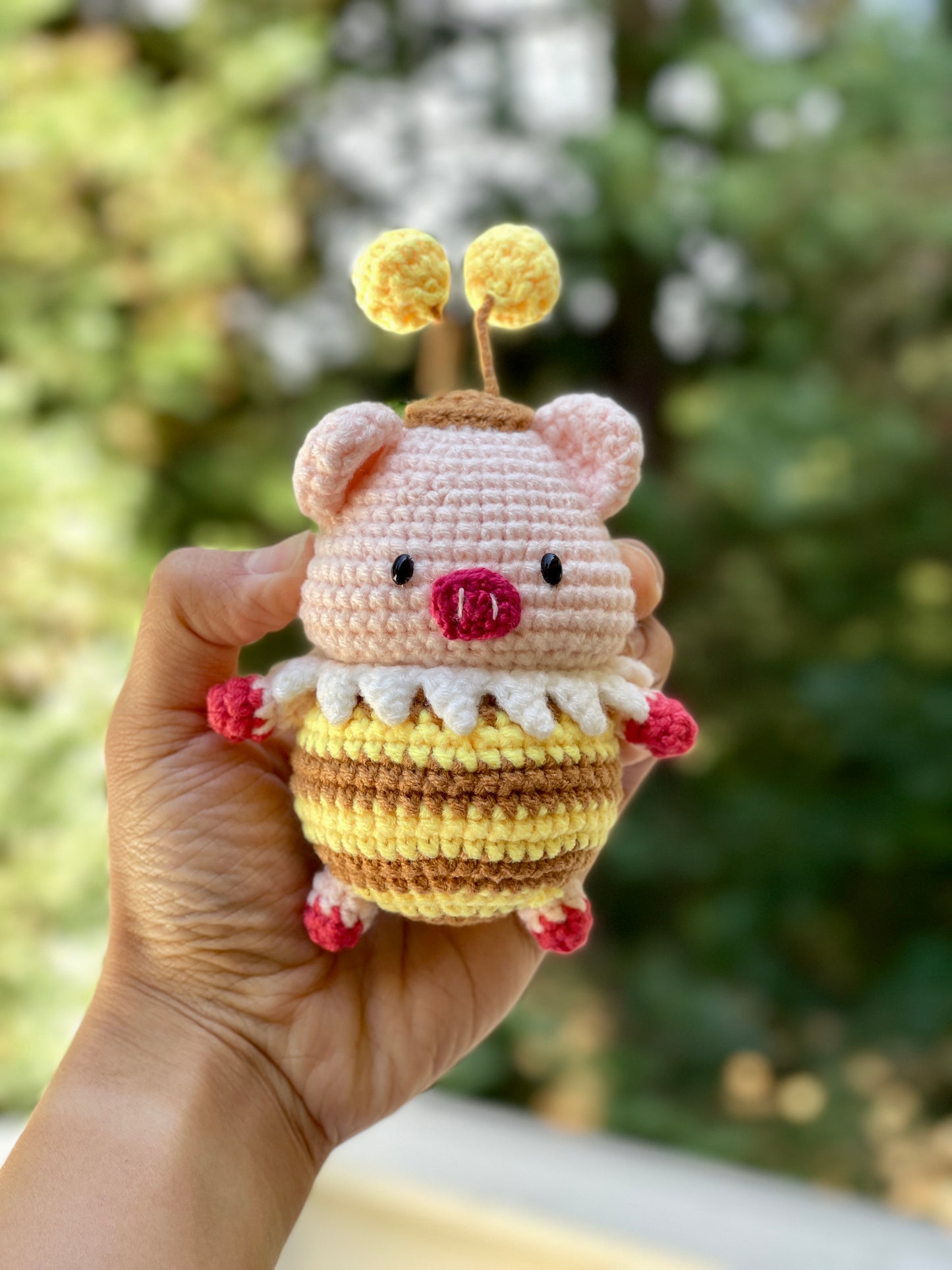 Bee Piggy Crochet Doll Keychain