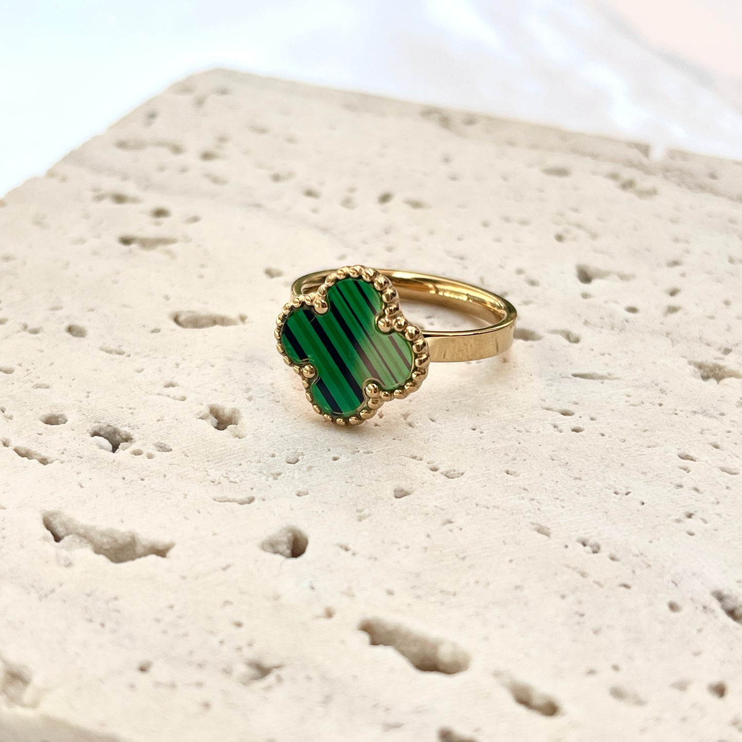 Clover Ring