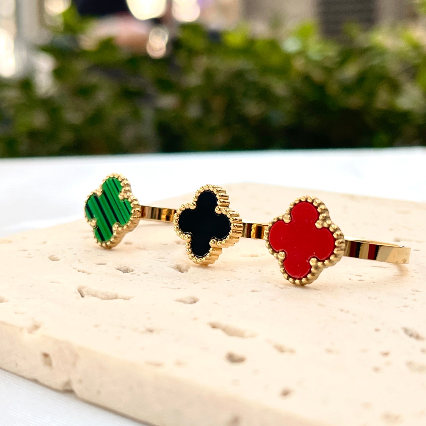 Clover Ring