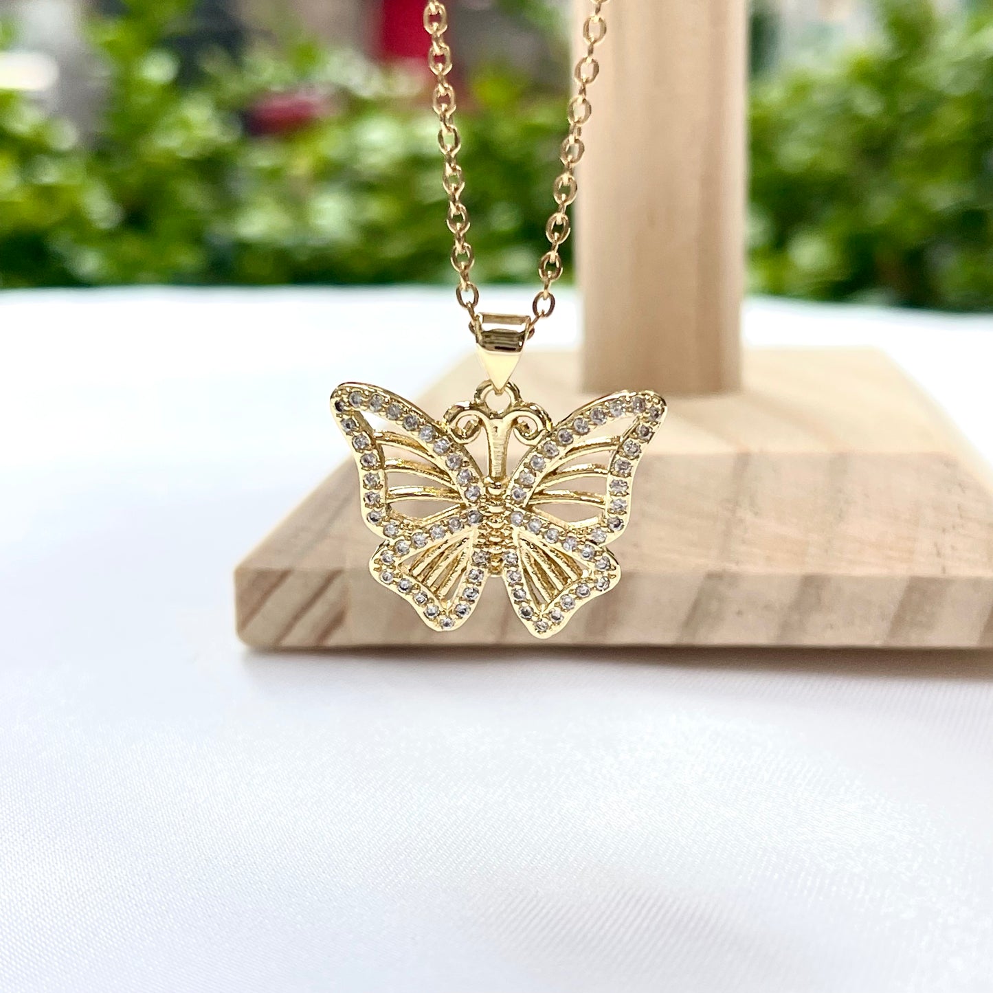 Big Butterfly Pendant Necklace