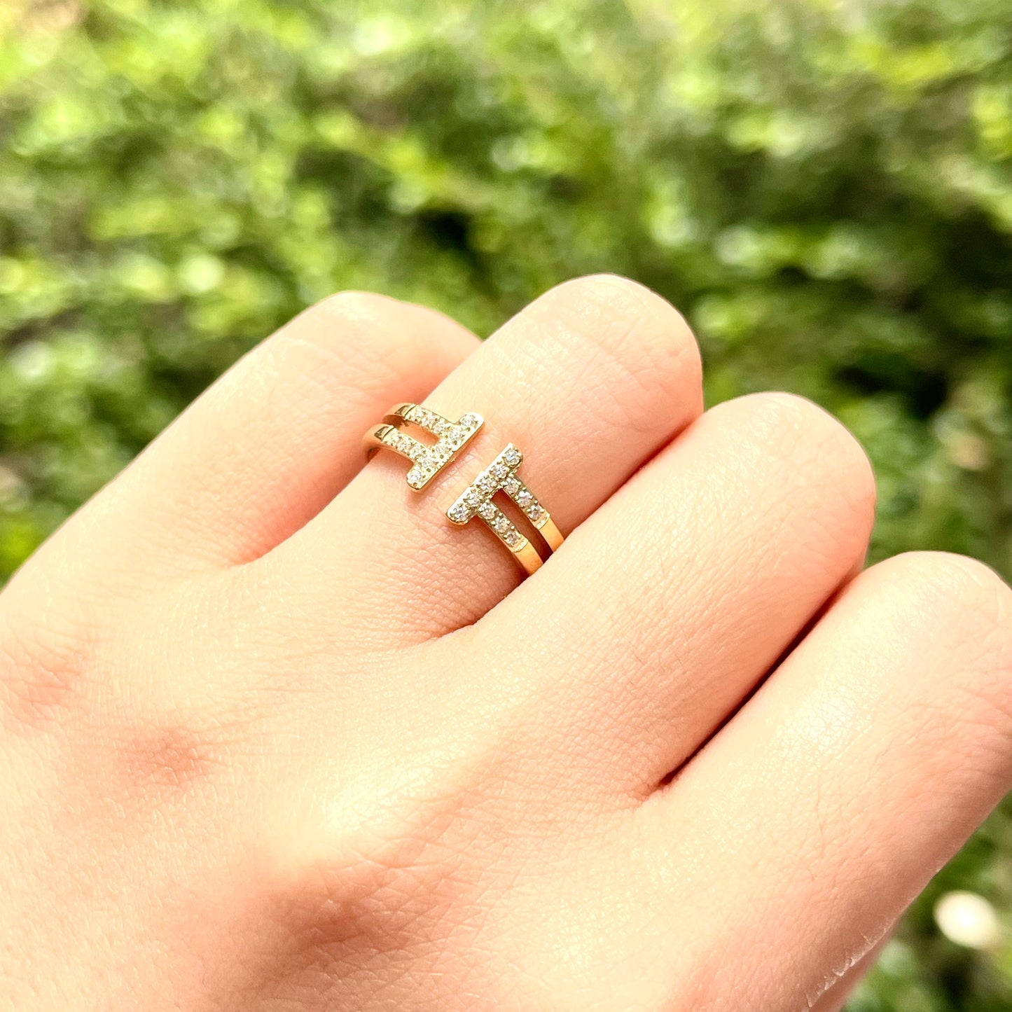 Double T Ring