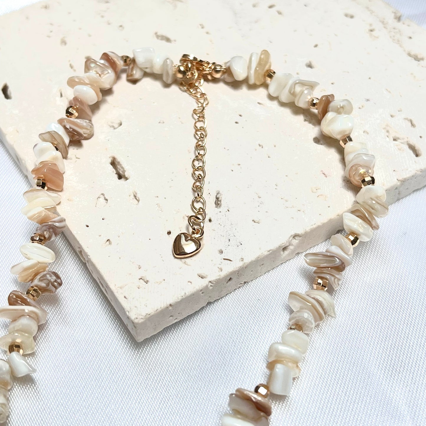 Mother of Pearl Choker Necklace