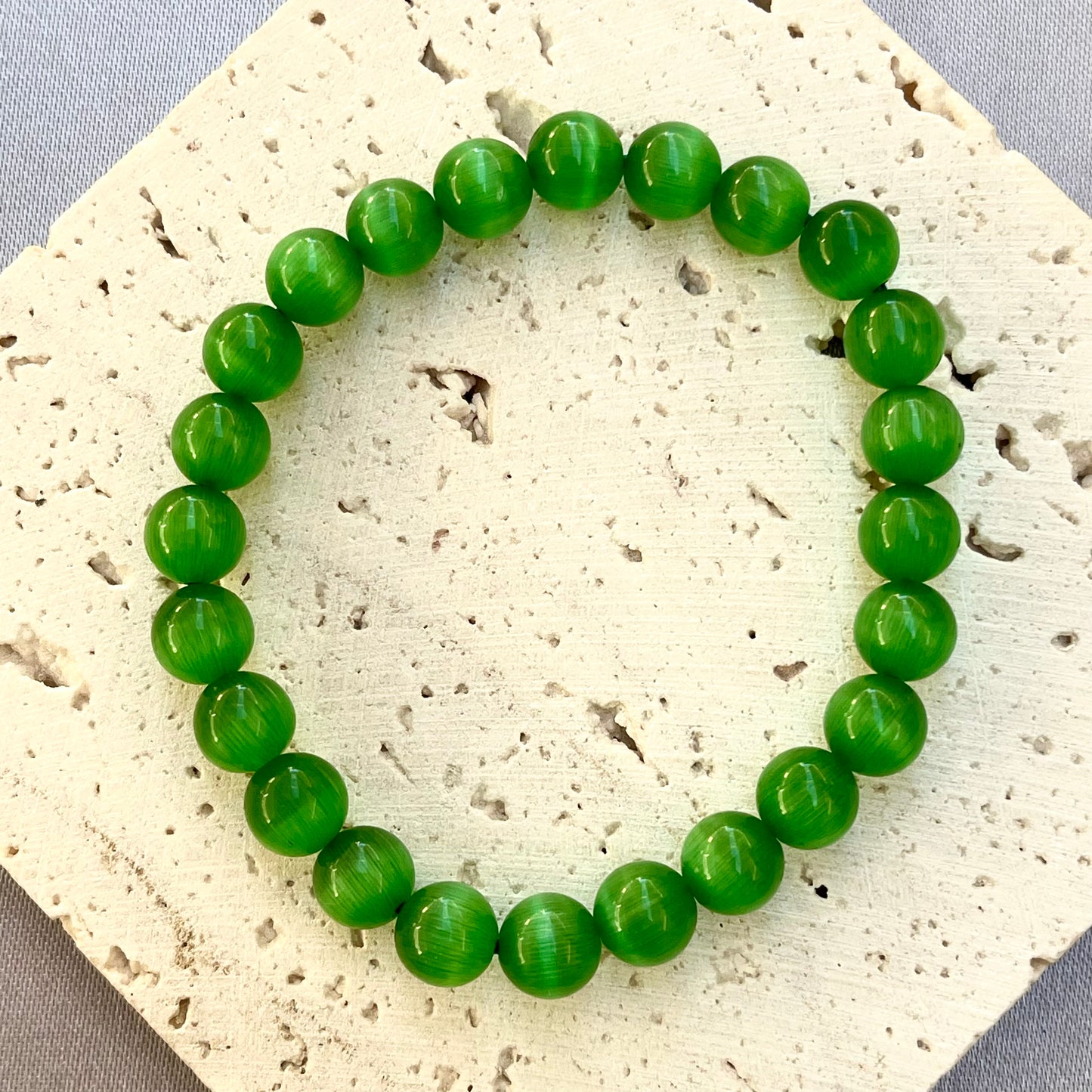 Green Cat’s Eye 8 mm Stretch Bracelet