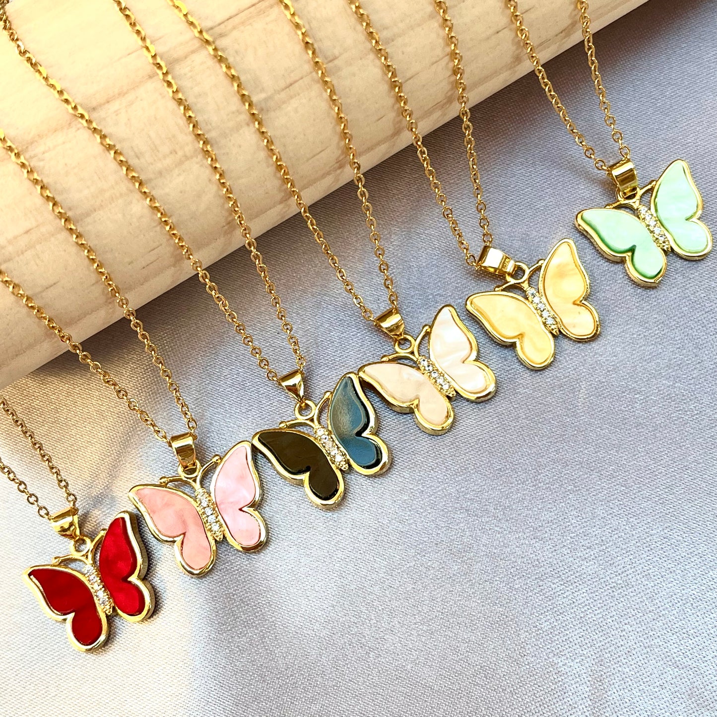 Big Butterfly Pendant Necklace